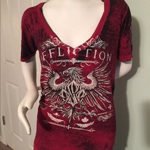 Women’s Affliction vneck shirt.